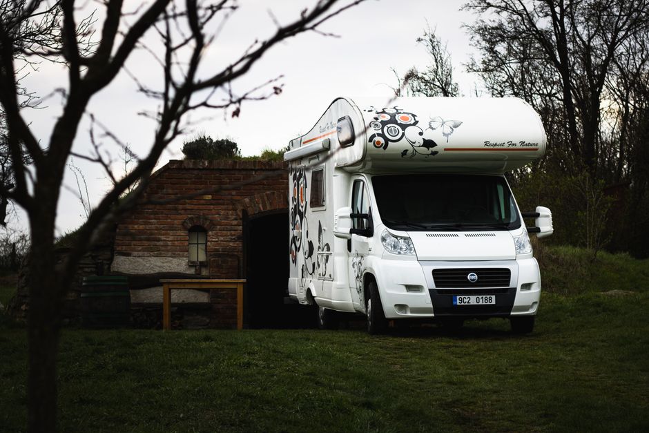 Work Your Way Through America: The RV Park Job Guide